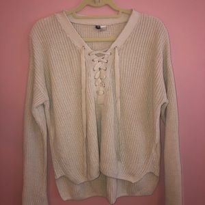Tan sweatshirt from H&M